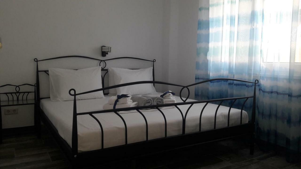 Friends 2 Apartment Peraía 外观 照片