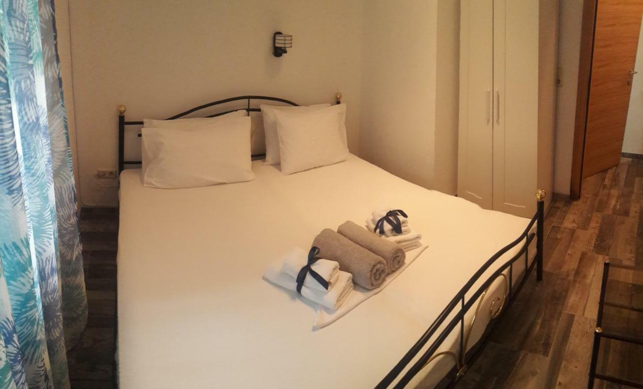 Friends 2 Apartment Peraía 外观 照片